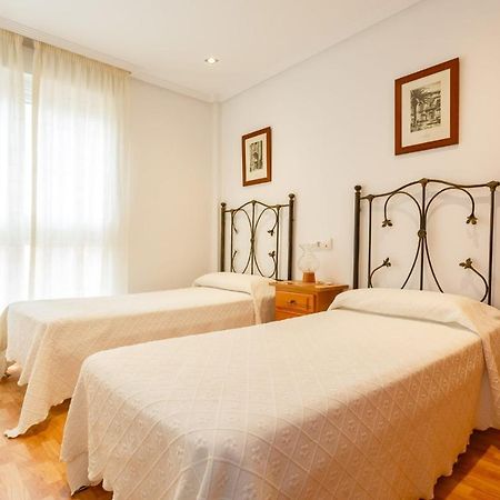 Gatu Villa Elvira Junto Al Hospital Y Playa 2 Dormit Y 2 Banos, Preferente Mayores De 25 Anos Y Familias Cádiz Exteriör bild