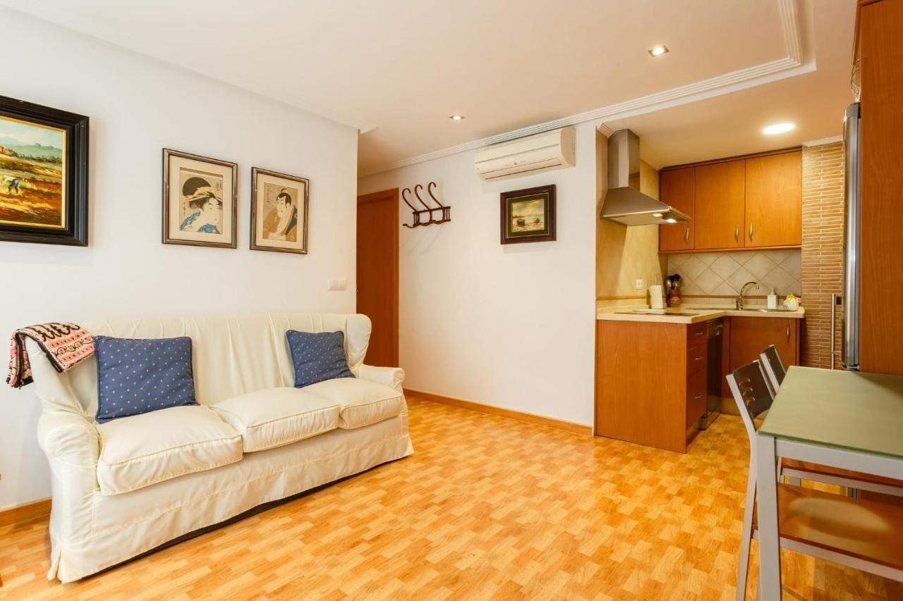 Gatu Villa Elvira Junto Al Hospital Y Playa 2 Dormit Y 2 Banos, Preferente Mayores De 25 Anos Y Familias Cádiz Exteriör bild